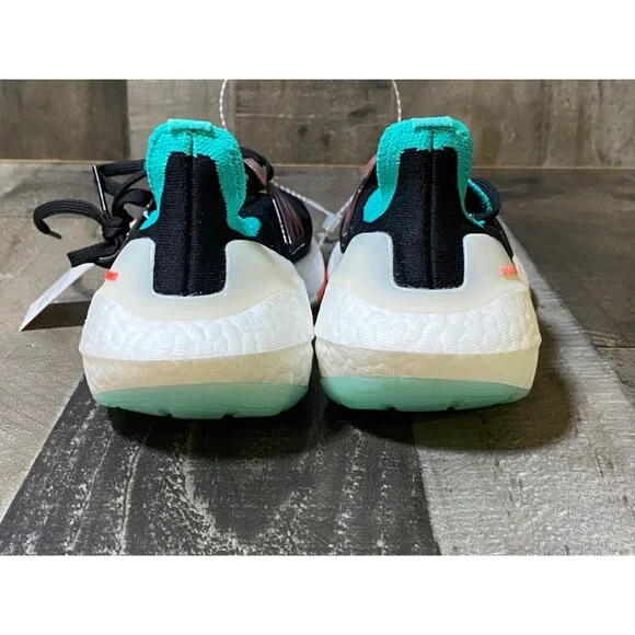 Adidas ULTRABOOST 22 J GIRL Big Kids SIZE 4 Sneaker cblack/turbo/mineus GY4516 - Picture 9 of 14